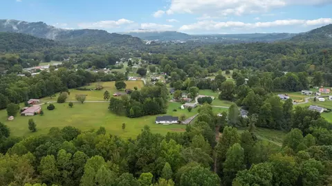 View/Area - 20 Oak Leaf Ln, Williamsburg, KY 40769 photo 9 of 12