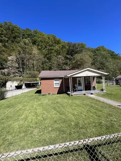 120 Mccoy St, Evarts, KY 40828