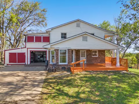 3081 Robinson Renaker Rd, Berry, KY 41003