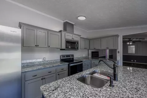 Kitchen - 1860 Junction Pike, Berry, KY 41003 photo 2 of 3