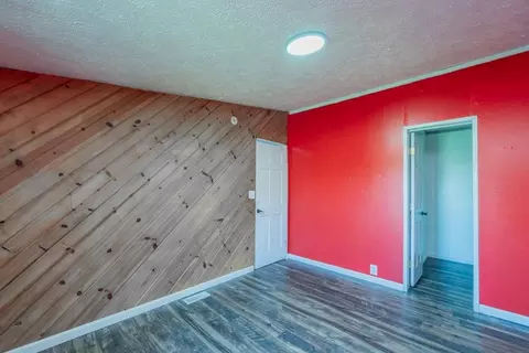 Bedroom - 1860 Junction Pike, Berry, KY 41003 photo 2 of 6