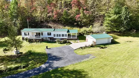 1973 Gum Branch Rd, Manchester, KY 40962