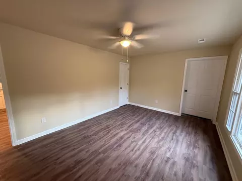 Bedroom - 258 Dantley Dr, Corbin, KY 40701 photo 2 of 5