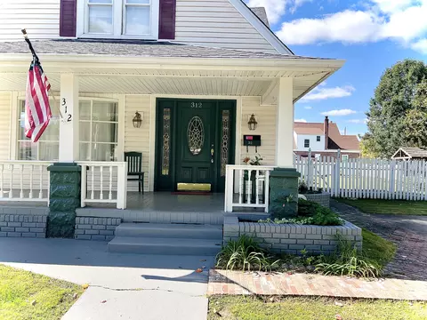 Exterior - 312 Ball Ave, Corbin, KY 40701 photo 3 of 17