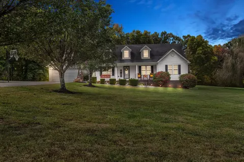 190 Forest Lake Dr, Jeffersonville, KY 40337