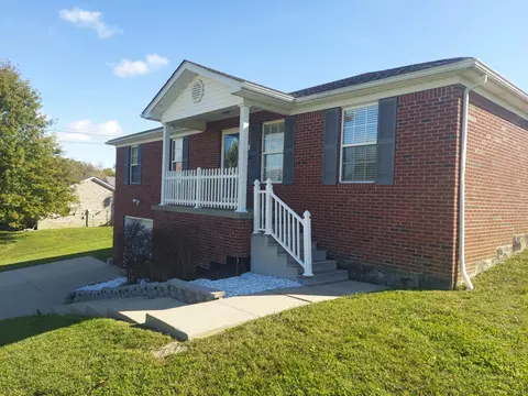 313 Brandon Ct, Berea, KY 40403 photo 2