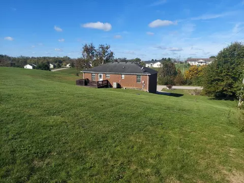 313 Brandon Ct, Berea, KY 40403 photo 7