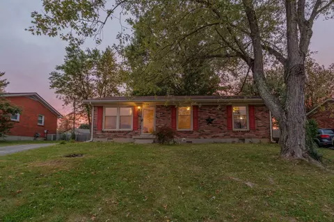 114 Holiday Rd, Winchester, KY 40391