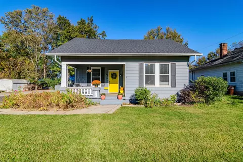 311 Douglas Ave, Versailles, KY 40383