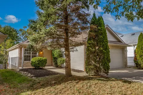 229 Black Water Ln, Lexington, KY 40511