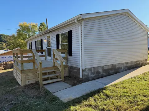 1506 Palmer St, Corbin, KY 40701 photo 3