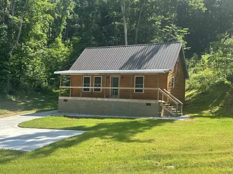 409 Freeman Branch Rd, East Bernstadt, KY 40729