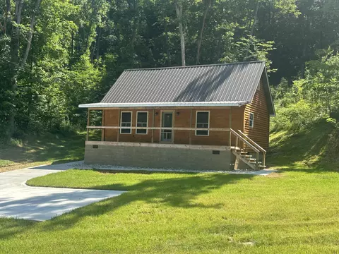 409 Freeman Branch Rd, East Bernstadt, KY 40729