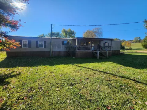 126 Cecil Smith Rd, Hustonville, KY 40437