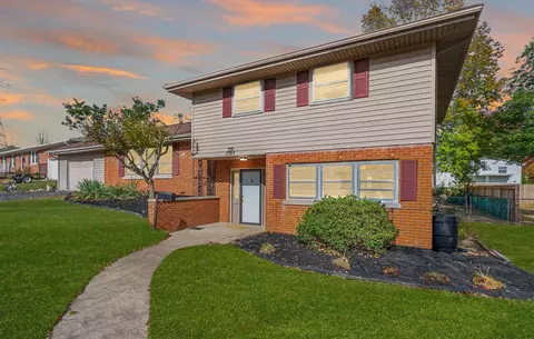 1505 Ft Sumter Ct, Lexington, KY 40505