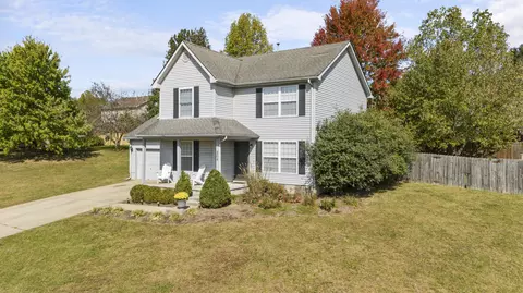208 Cottage Grv, Midway, KY 40347