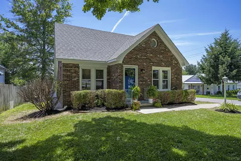 302 E Court St, Lawrenceburg, KY 40342