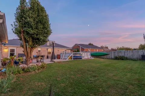 Exterior - 247 Marcellus Dr, Berea, KY 40403 photo 12 of 15