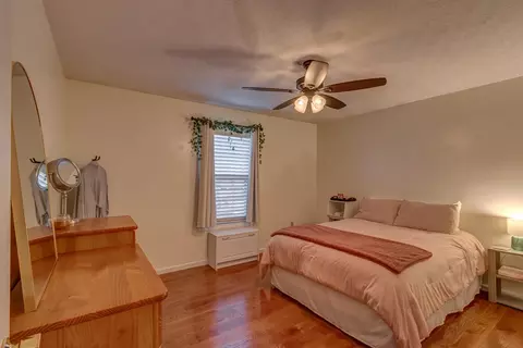 Bedroom - 247 Marcellus Dr, Berea, KY 40403 photo 9 of 12