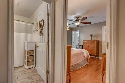 Entry Way - 247 Marcellus Dr, Berea, KY 40403 photo 8 of 9