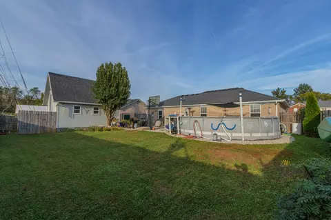 Exterior - 247 Marcellus Dr, Berea, KY 40403 photo 10 of 15