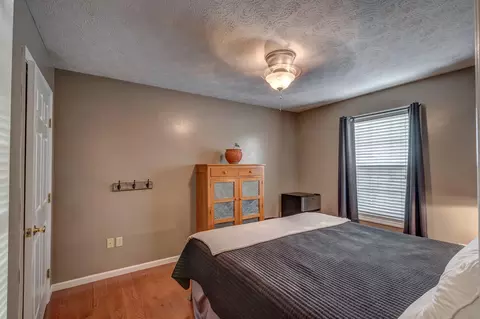 Bedroom - 247 Marcellus Dr, Berea, KY 40403 photo 5 of 12