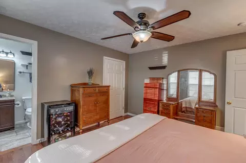 Bedroom - 247 Marcellus Dr, Berea, KY 40403 photo 4 of 12
