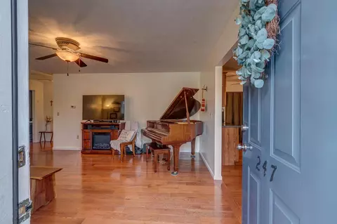 Entry Way - 247 Marcellus Dr, Berea, KY 40403 photo 1 of 9