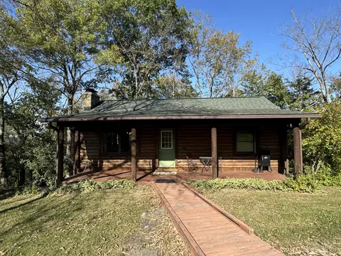 1260 Deerwood Dr, Frankfort, KY 40601