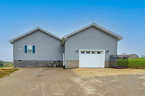 480 Lake View Rd, Ewing, KY 41039 photo 4