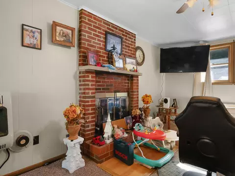 39 S Daniels Crk, Van Lear, KY 41265 photo 25