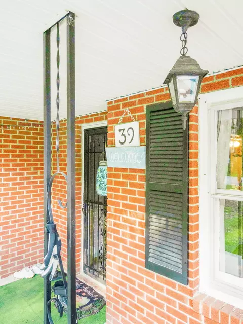 39 S Daniels Crk, Van Lear, KY 41265 photo 6