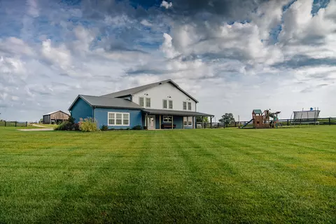 Exterior - 2953 Texas School Rd, Eubank, KY 42567 photo 11 of 34