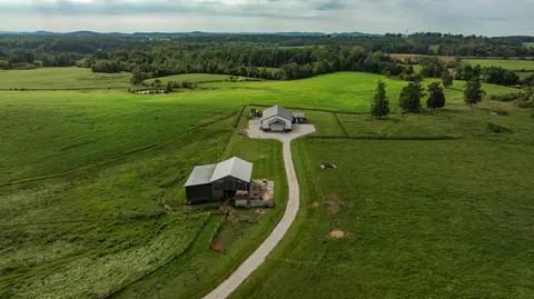 View/Area - 2953 Texas School Rd, Eubank, KY 42567 photo 2 of 2