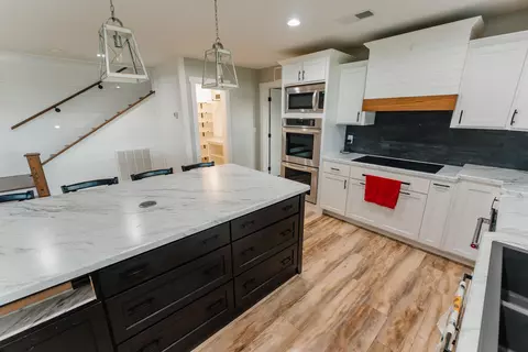 Kitchen - 2953 Texas School Rd, Eubank, KY 42567 photo 5 of 18