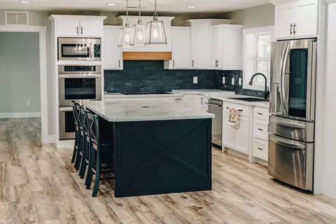 Kitchen - 2953 Texas School Rd, Eubank, KY 42567 photo 13 of 18