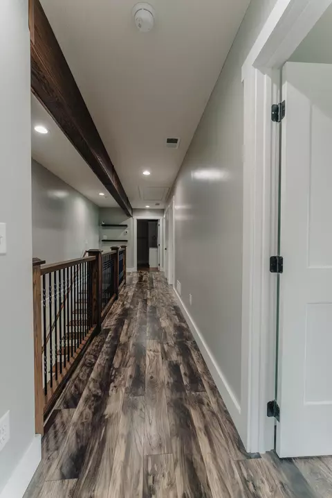 Entry Way - 2953 Texas School Rd, Eubank, KY 42567 photo 13 of 18