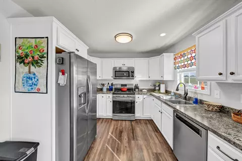 Kitchen - 645 Northfork Dr, Berea, KY 40403 photo 1 of 3