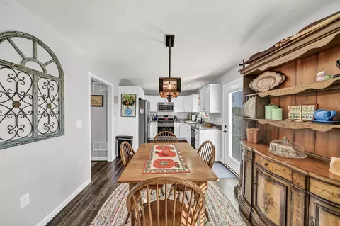 Dining - 645 Northfork Dr, Berea, KY 40403 photo 1 of 3