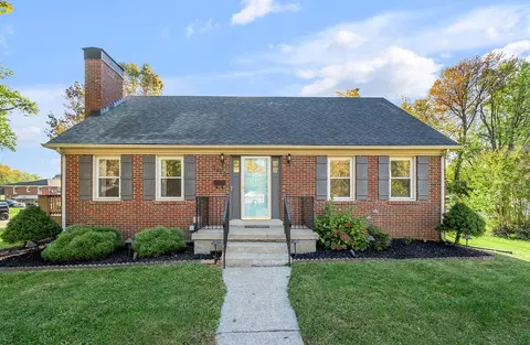 2810 Phoenix Rd, Lexington, KY 40503