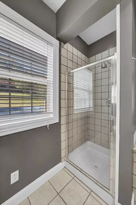Bath - 171 Limestone Rd, Morehead, KY 40351 photo 5 of 7