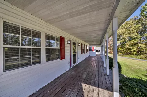 Exterior - 171 Limestone Rd, Morehead, KY 40351 photo 2 of 8