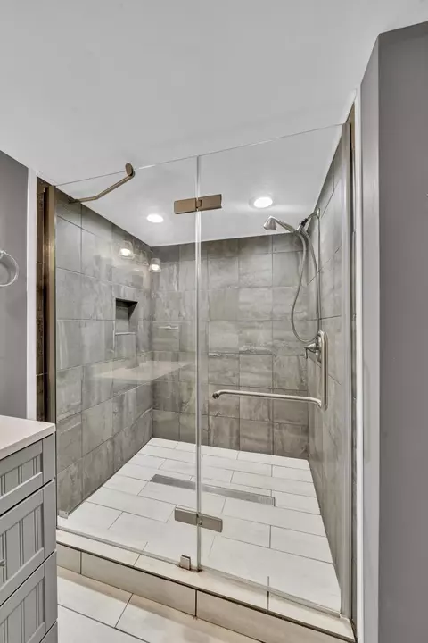 Bath - 171 Limestone Rd, Morehead, KY 40351 photo 7 of 7