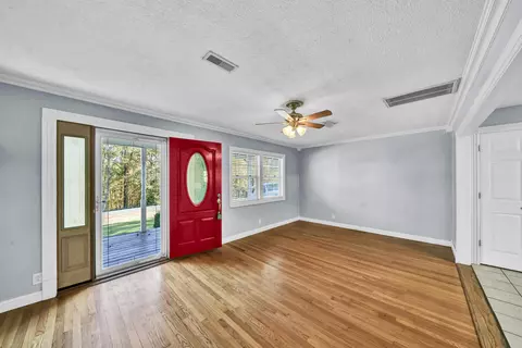 Living - 171 Limestone Rd, Morehead, KY 40351 photo 2 of 8