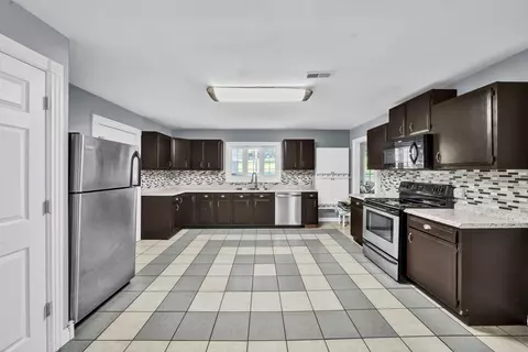 Kitchen - 171 Limestone Rd, Morehead, KY 40351 photo 1 of 2