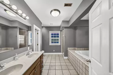Bath - 171 Limestone Rd, Morehead, KY 40351 photo 2 of 7