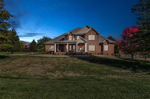 107 Willowbrook Ln, Georgetown, KY 40324