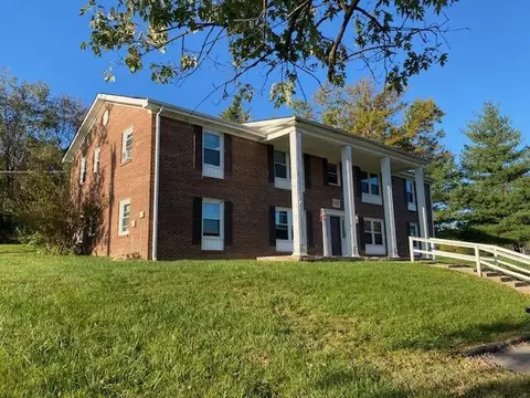 820 E Main St, Danville, KY 40422