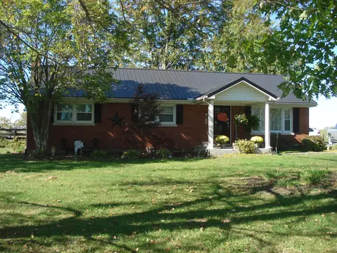 951 Colville Rd, Paris, KY 40361