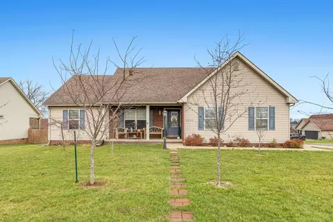 1061 Twin Oaks Blvd, Mount Sterling, KY 40353